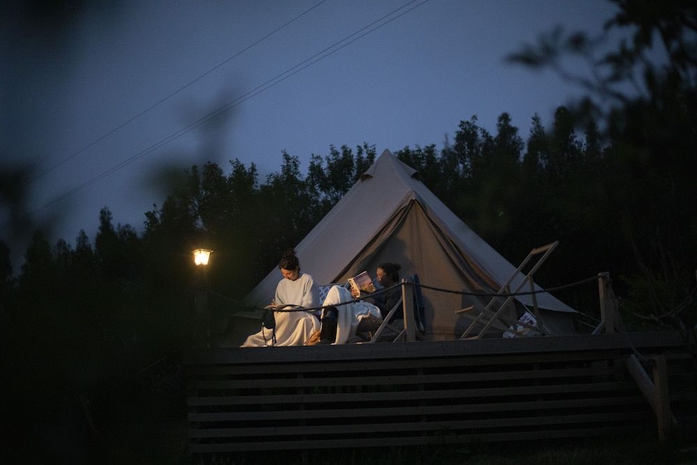 The Far End Surf House 2