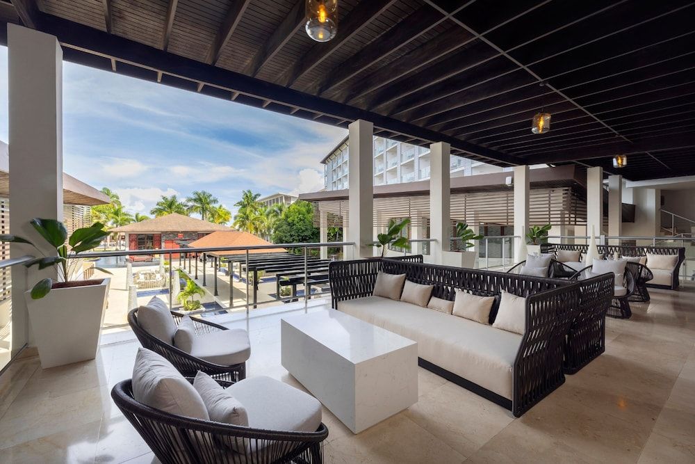 Hideaway at Royalton Blue Waters, An Autograph Collection all-Inclusive Resort - Adults Only 3