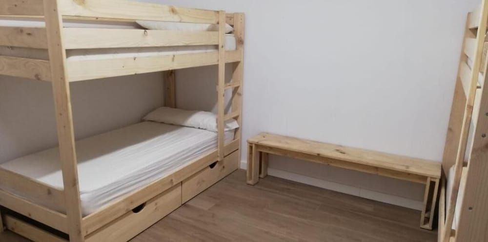 ALBERGUE CASA DE BROTO 3