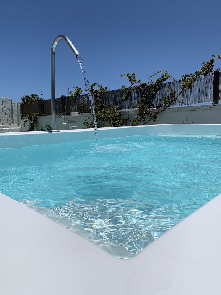 Valtisya House Pool & Airport 1