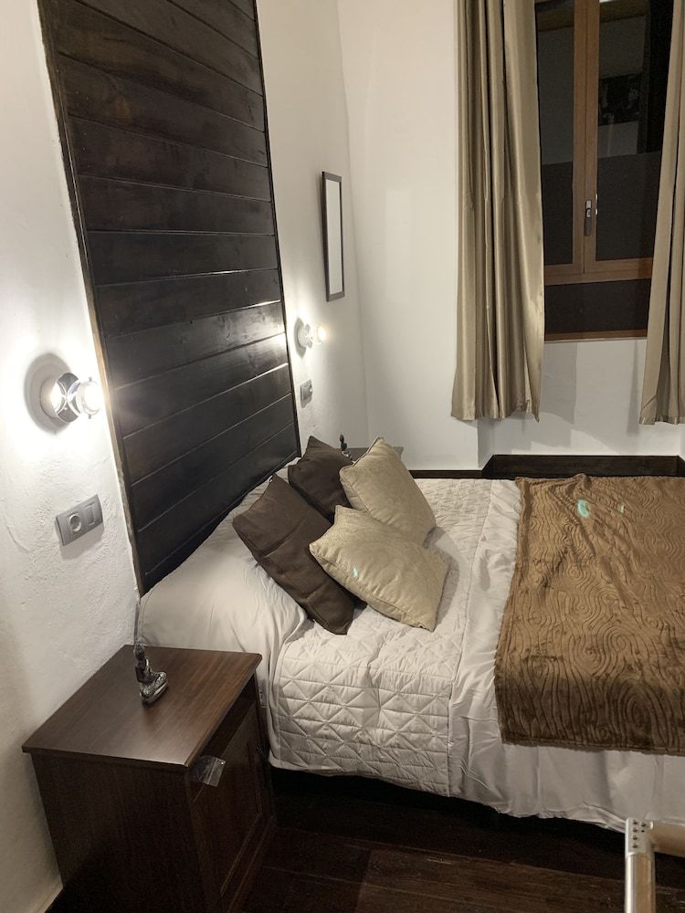 Valtisya House Pool & Airport 3