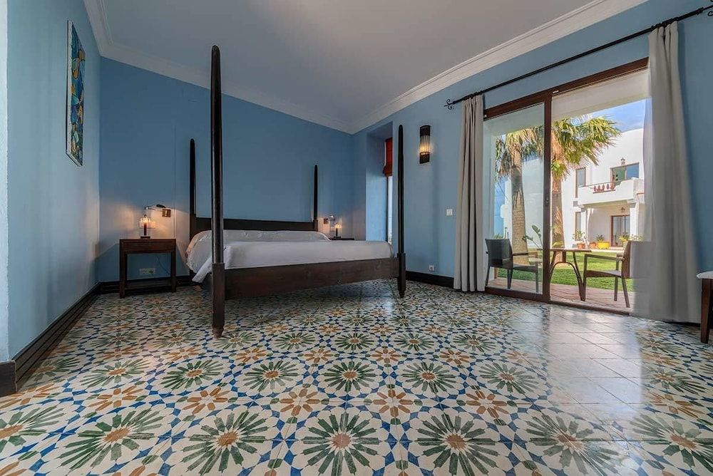 Apartamentos Turísticos Bahía de Trafalgar 2