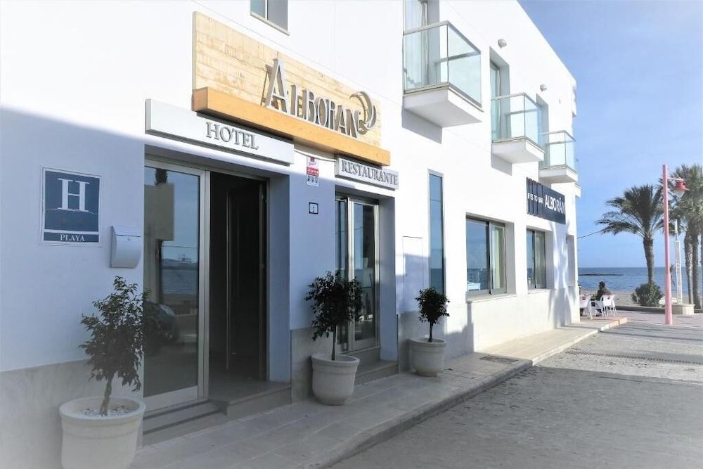 Hotel Alboran 2 estrelas em Carboneras