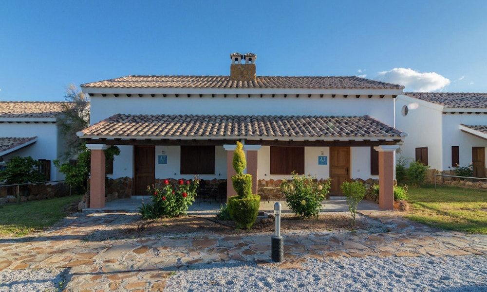 Ibipozo Bungalow Retreat in Pozo Alcon -1 estrelas em Pozo Alcón