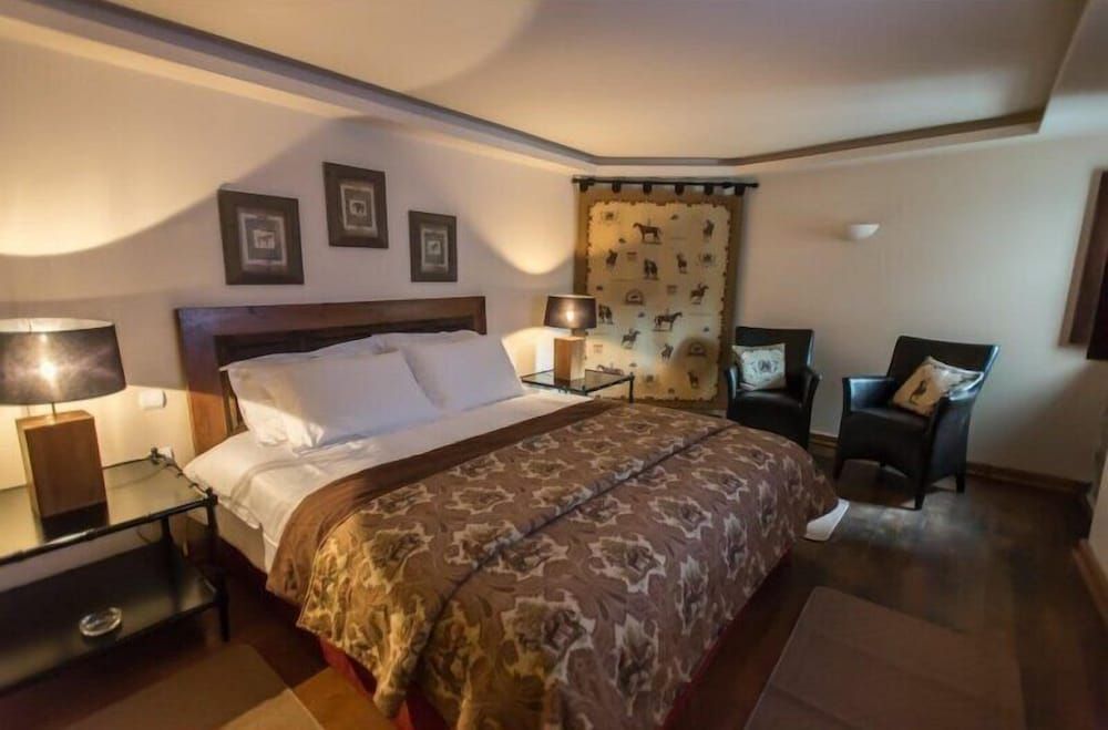 Epoches Luxury Suites 2