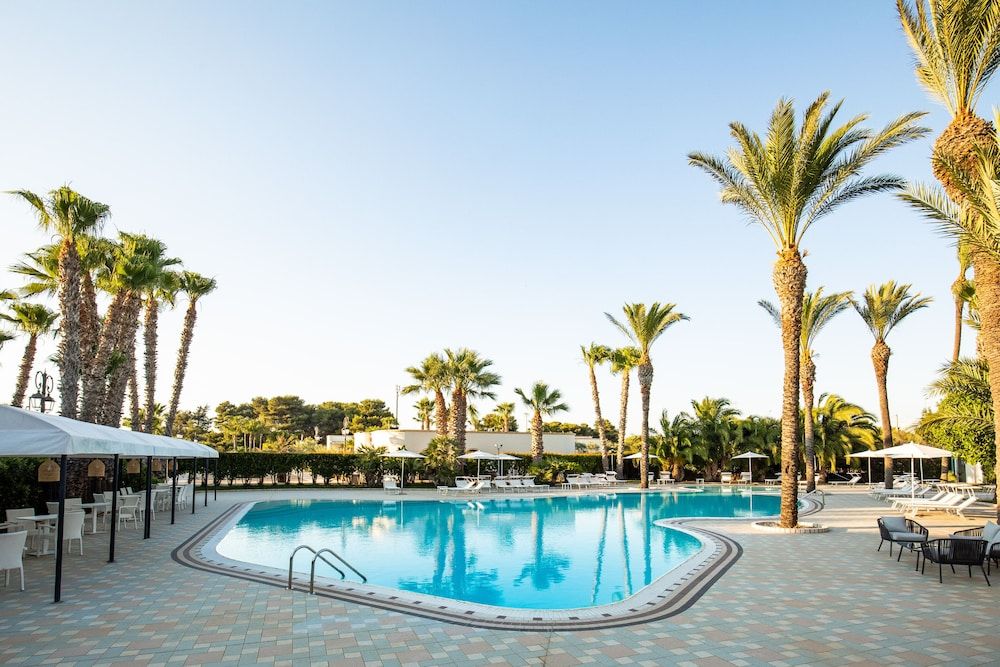 Il Giardino dei Pini 4 estrelas em Felline