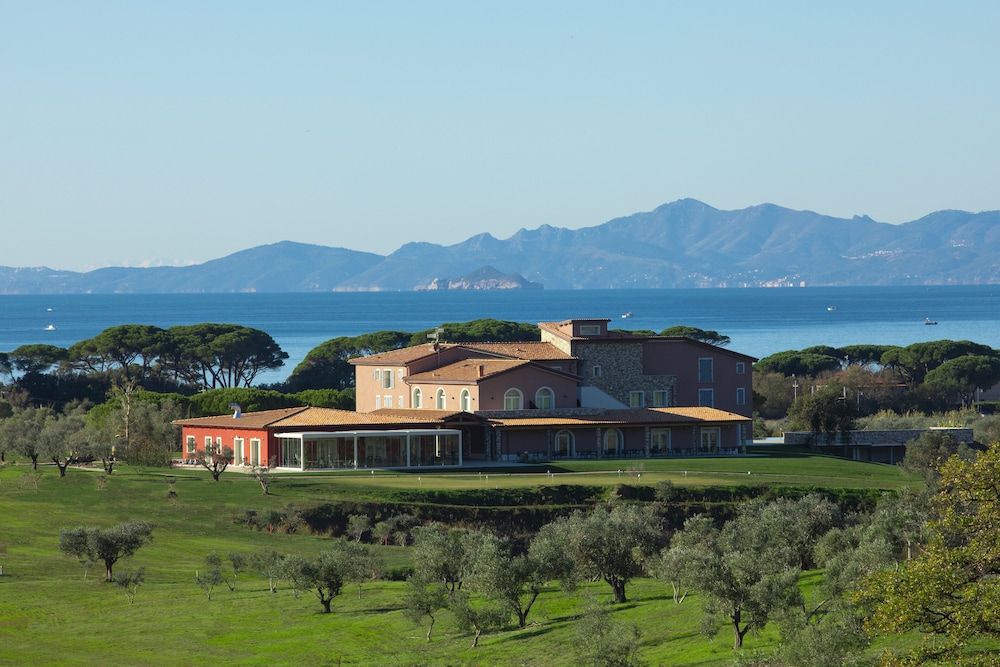 Riva Toscana Golf Resort & SPA 1