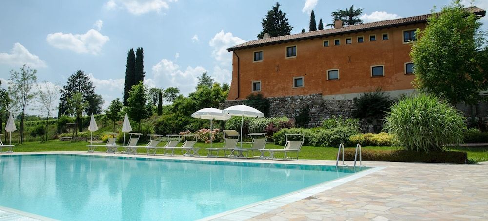 Relais Corte Cavalli 4 estrelas em Ponti sul Mincio