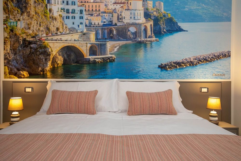 Palazzo Caracciolo del Sole 1