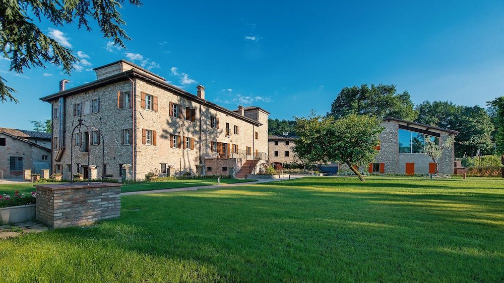 Borgo Cadonega Relais & SPA 1