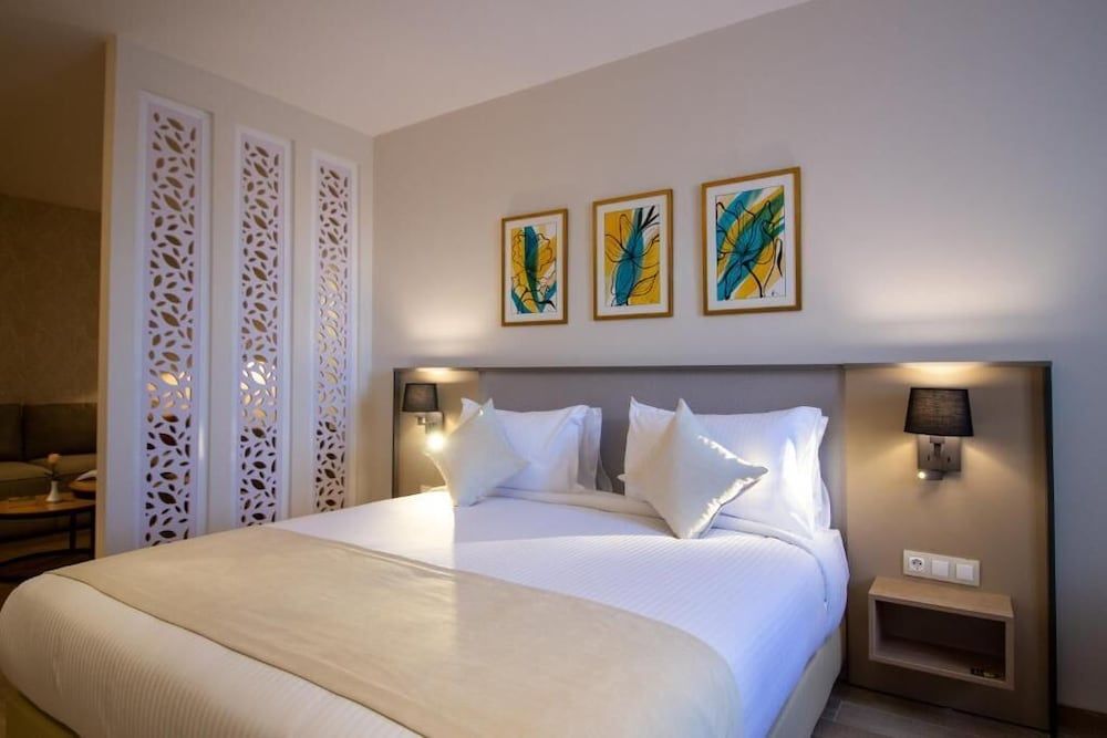 Golden Tulip Opera Alger 2
