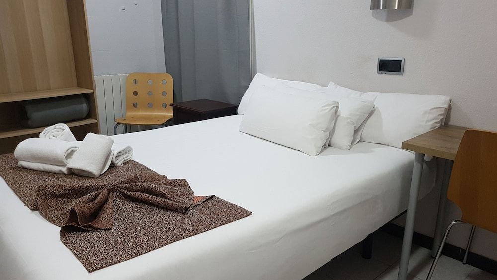 Hostal Levante 3