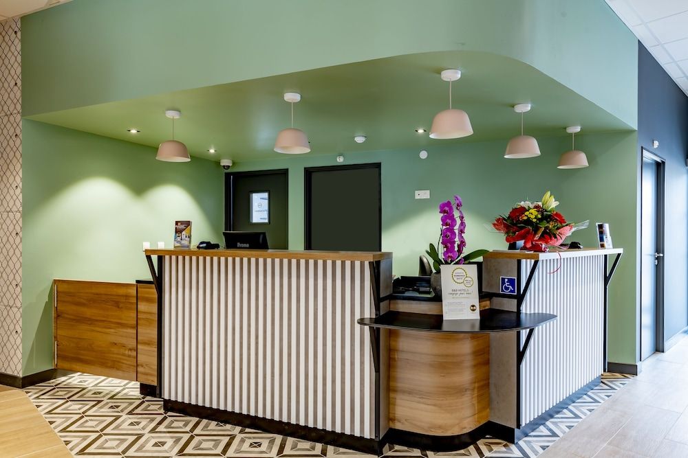 B&B HOTEL BORDEAUX Centre Gare St-Jean 2