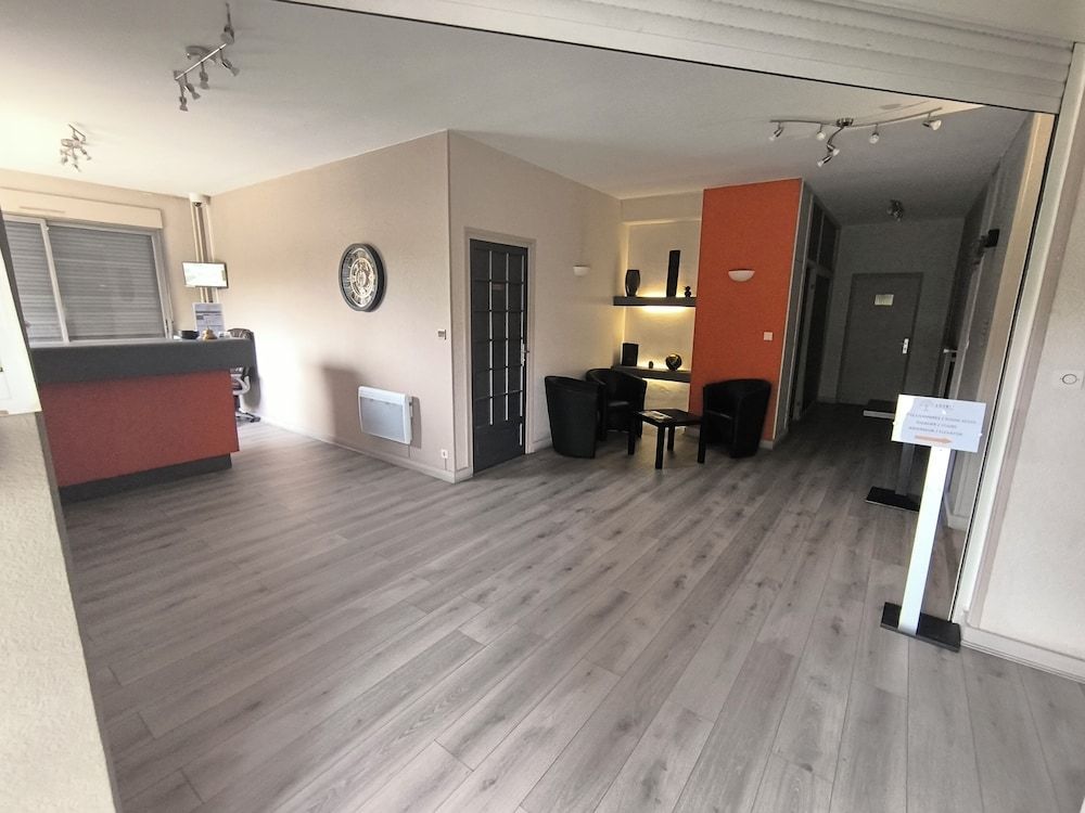 Adonis Lyon Est Hôtel Artys 2