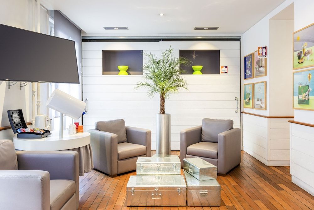 ibis Styles Asnières Centre 2