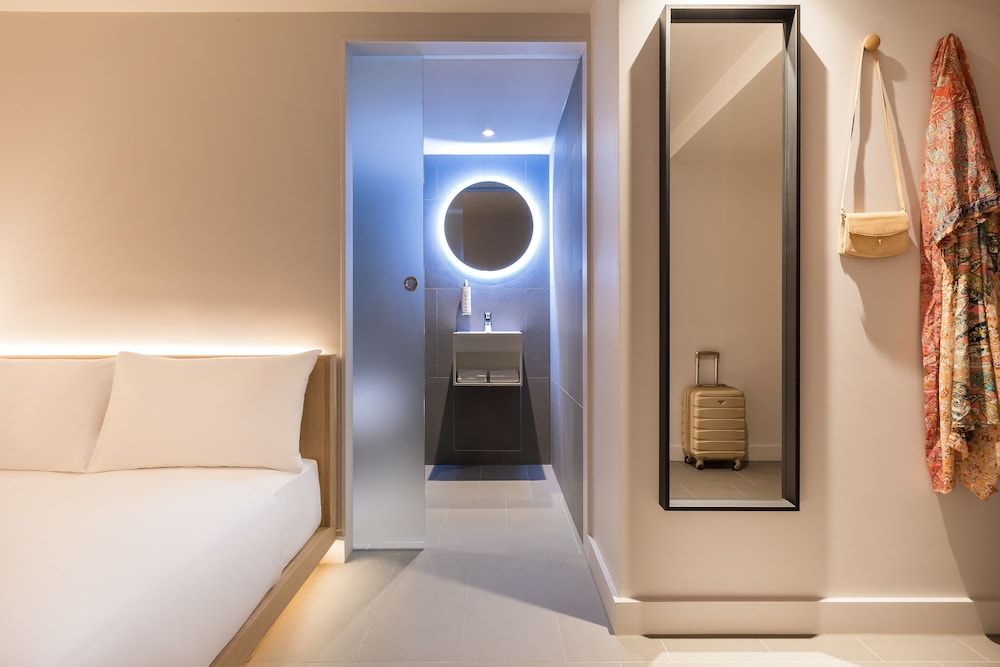 Zedwell Underground Hotel Tottenham Court Road 1