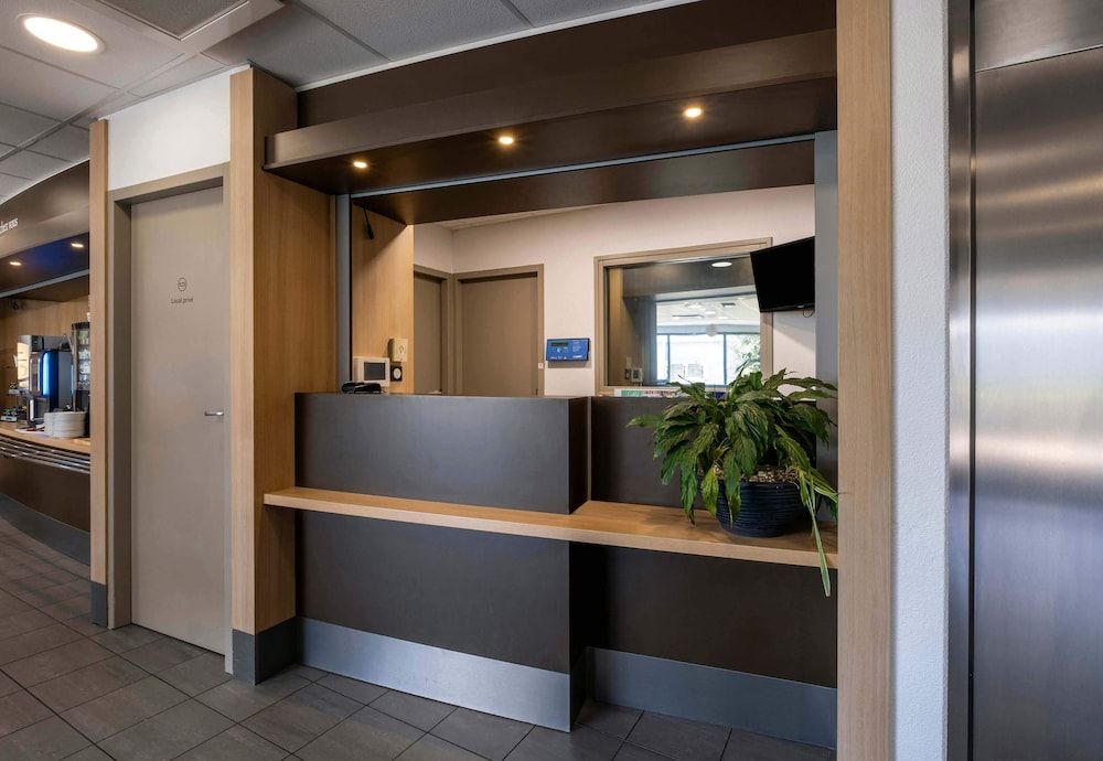 B&B HOTEL Niort Marais Poitevin Est 3