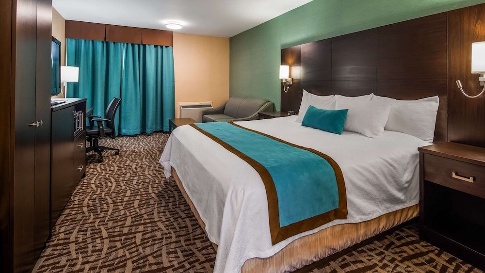 Best Western Plus Barrie 3