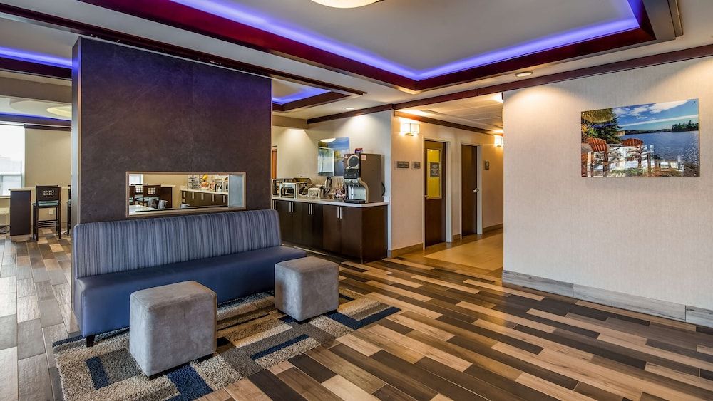 Best Western Plus Barrie 2