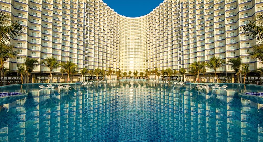 The Empyrean Cam Ranh Beach Resort