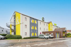 B&B HOTEL Calais Centre Saint-Pierre