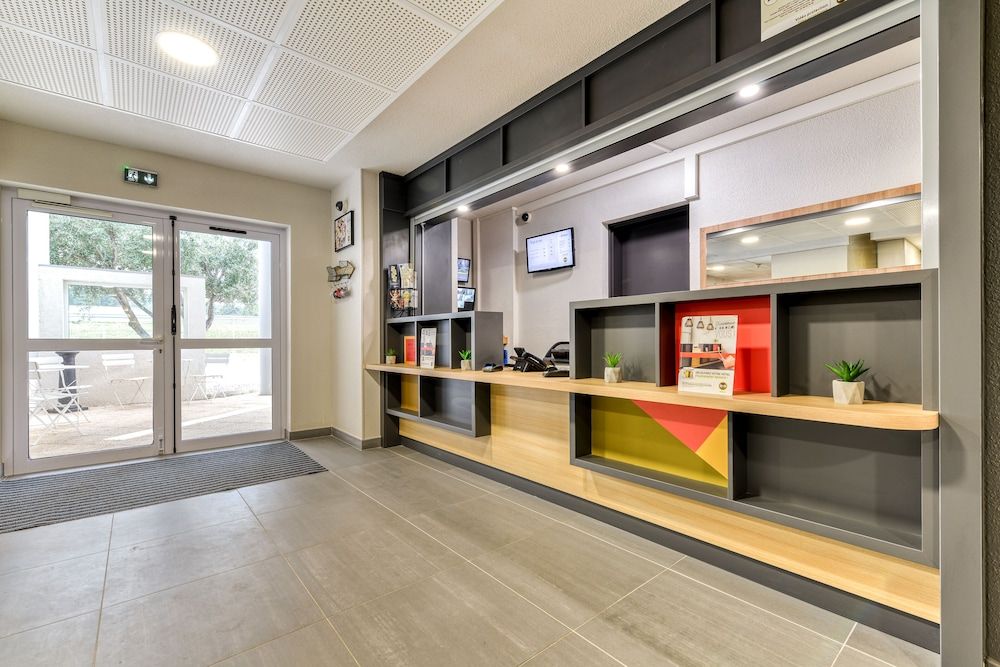 B&B HOTEL Narbonne (2) 3