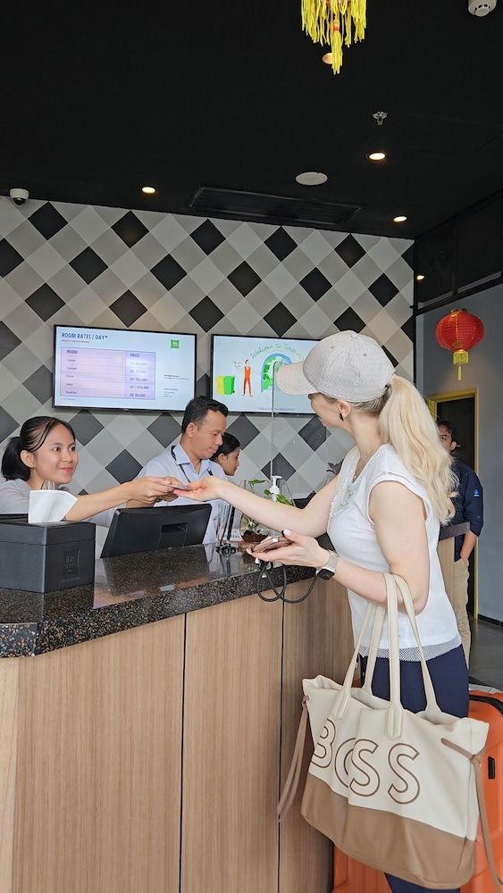 ibis Styles Bekasi Jatibening 2