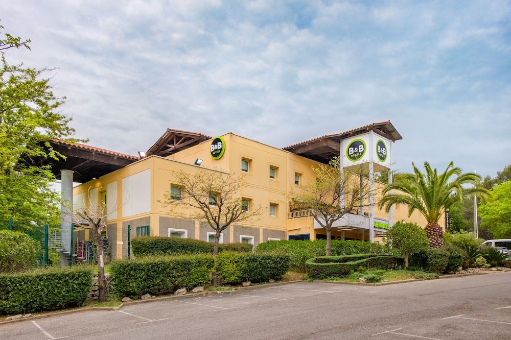 B&B HOTEL Cannes Mouans Sartoux 2 estrelas em Mouans-Sartoux