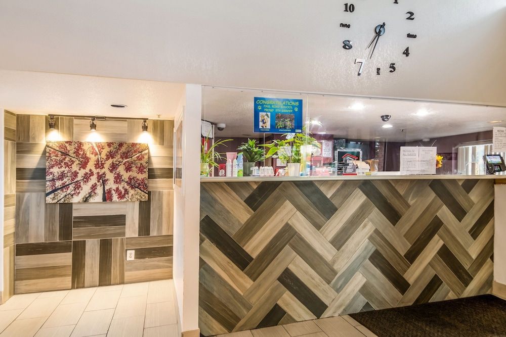 Red Roof Inn Rochester – Airport 2