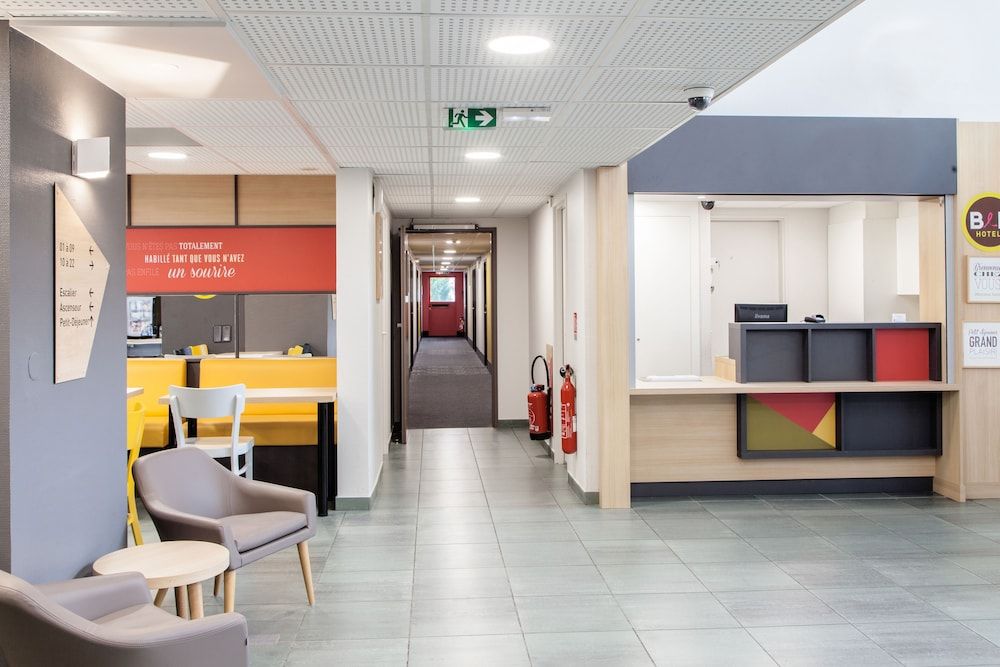B&B HOTEL Evry Lisses (2) 2