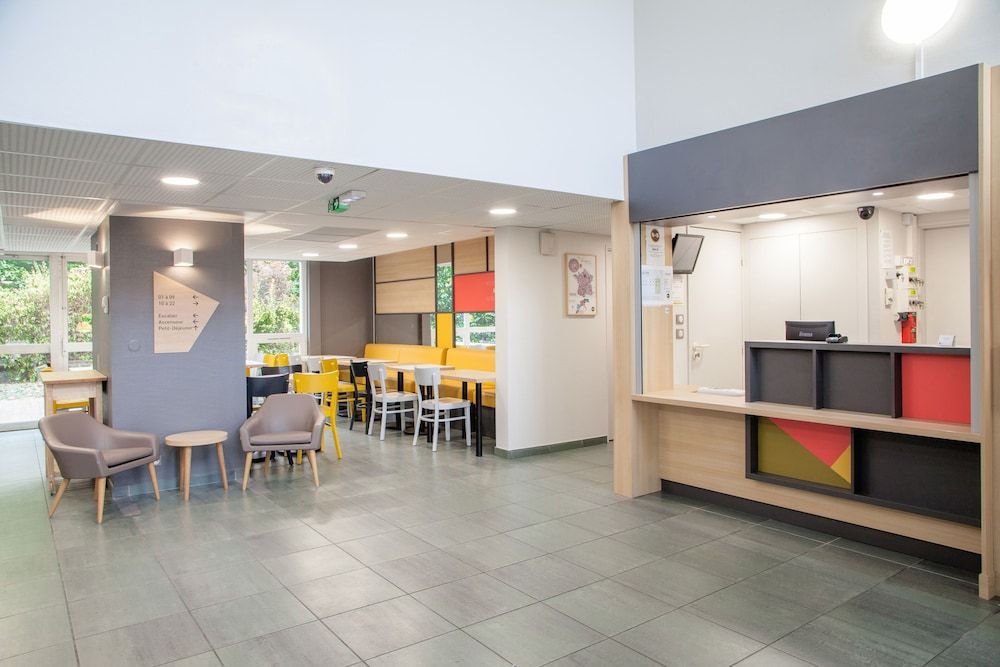 B&B HOTEL Evry Lisses (2) 2 étoiles à Evry-Courcouronnes