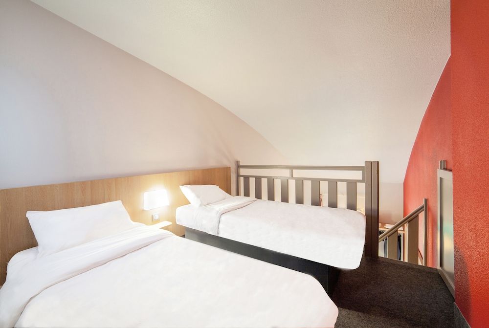 B&B HOTEL Evry Lisses (2) 3