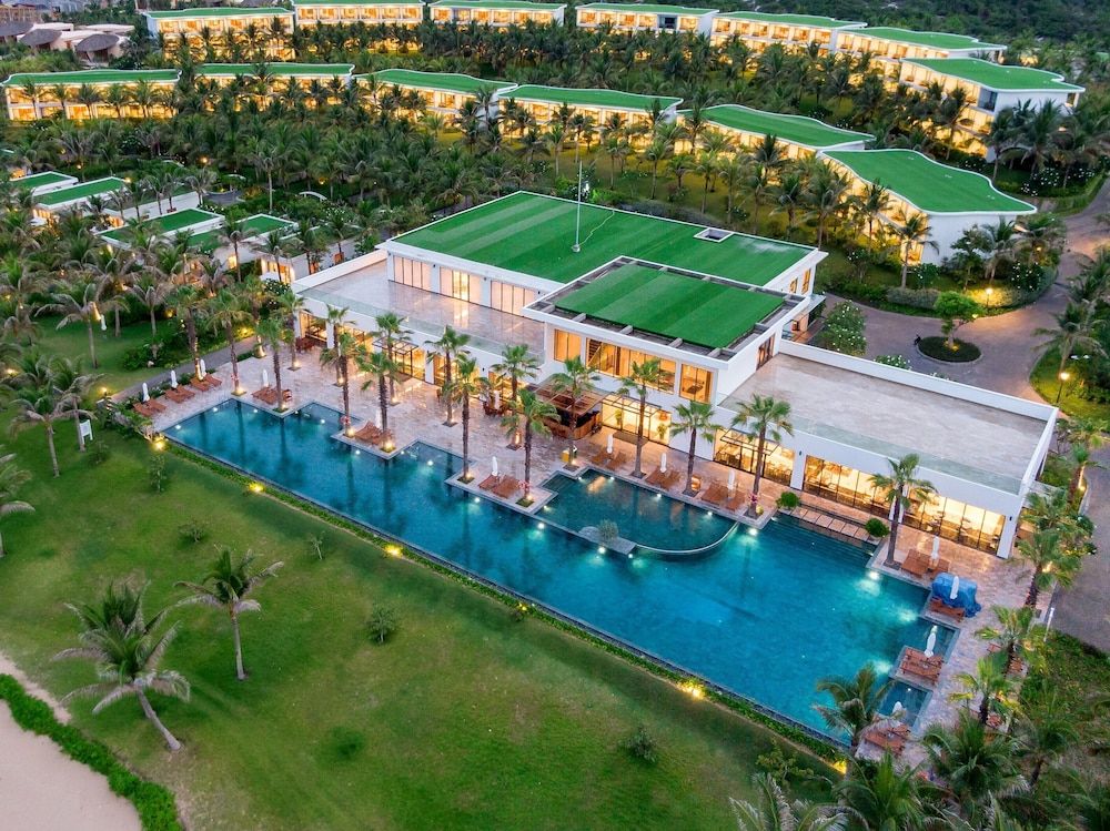 Selectum Noa Resort Cam Ranh