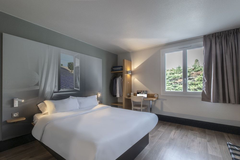 B&B HOTEL Orange 3 estrelas em Orange