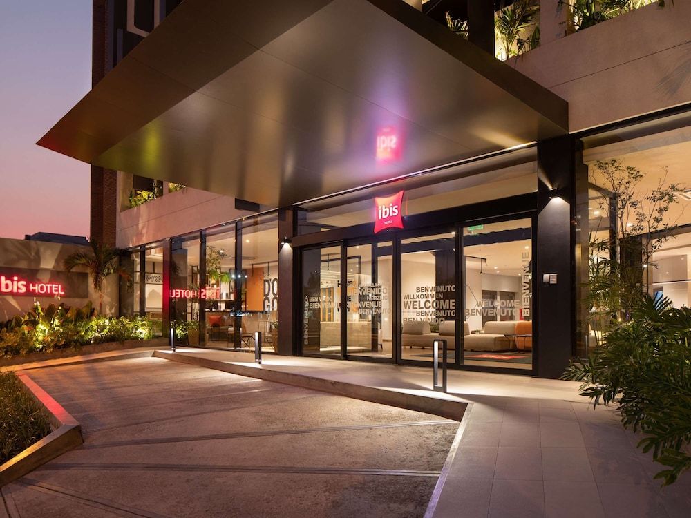 Ibis Santa Cruz DE LA Sierra