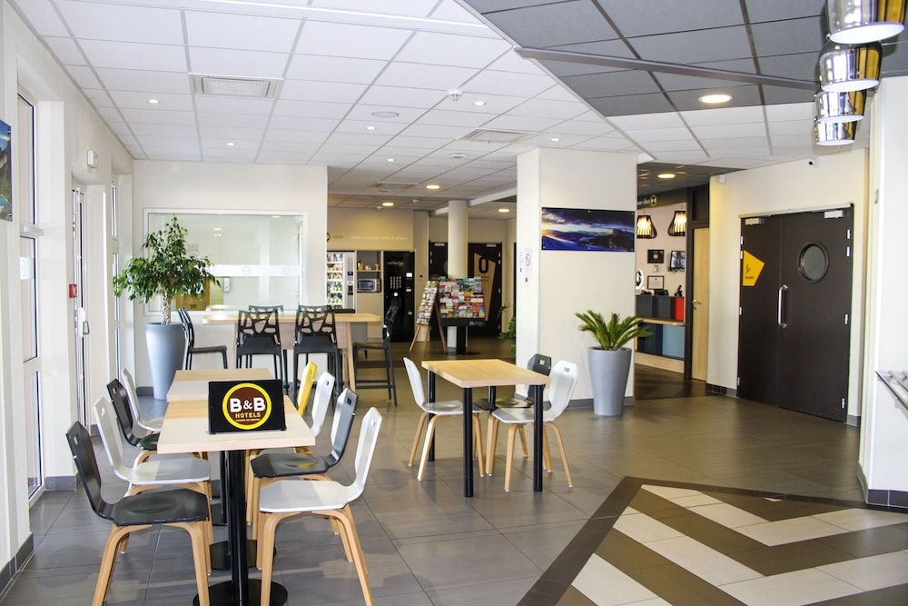 B&B HOTEL VALENCE TGV-Romans 2