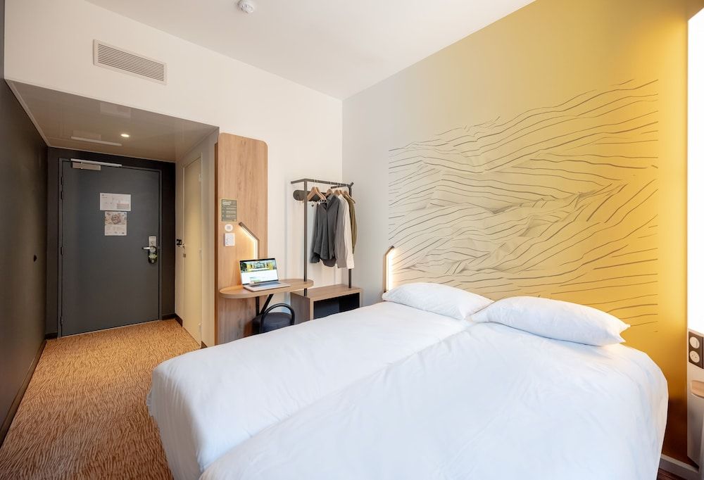 B&B HOTEL Toulon Centre Gare 3 étoiles à Toulon