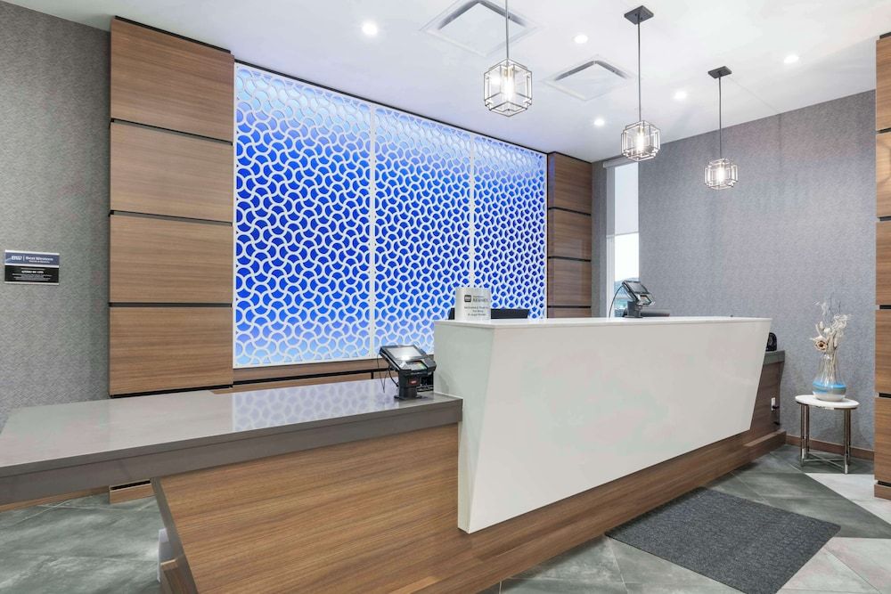 Best Western Premier Route 97 Vernon 3