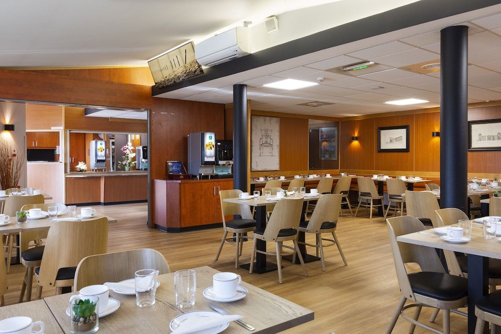 B&B HOTEL Colmar Lumière 2 étoiles à Colmar