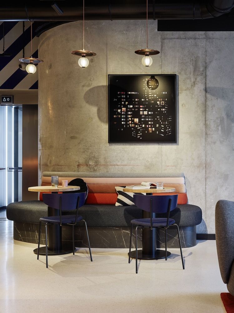 Tribe Paris Saint Ouen 2