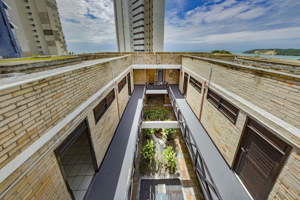 Economy Flat 3