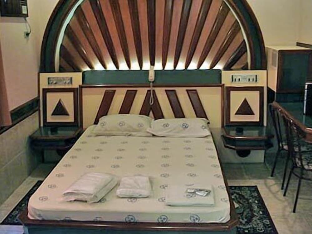 North Palace Hotel 2