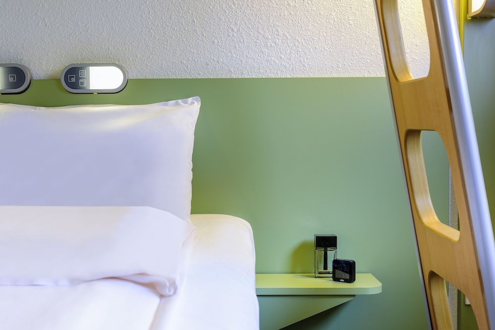 ibis budget Orange Centre 2