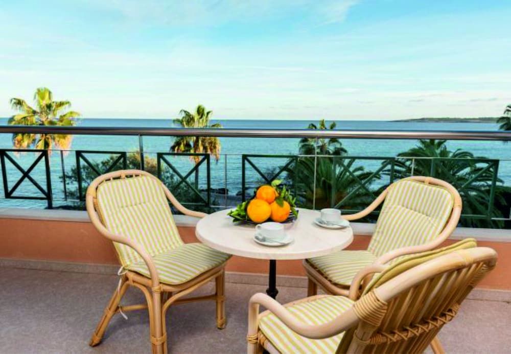 Apartamentos Xaloc HRC