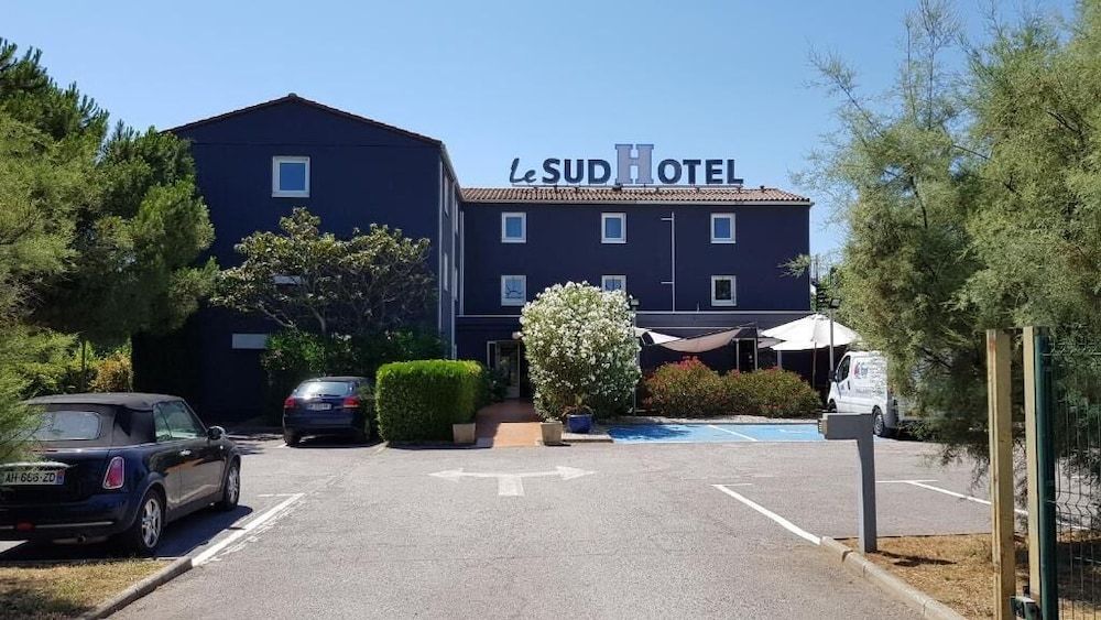 Le Sud Hotel 2 estrelas em Mauguio