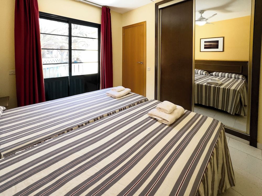 Complejo Las Tres Palmeras 2