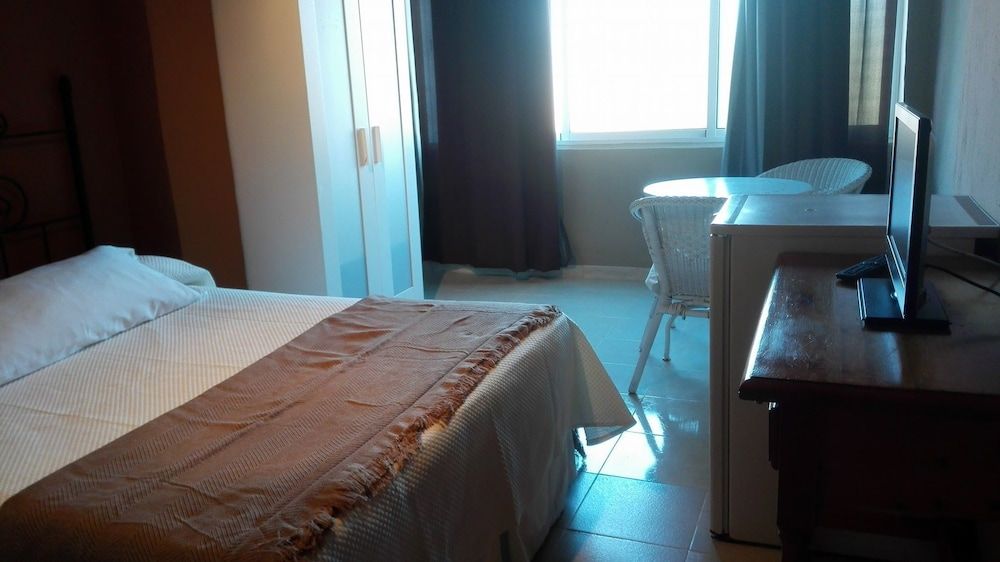 Hostal Manolo Matalascañas 3