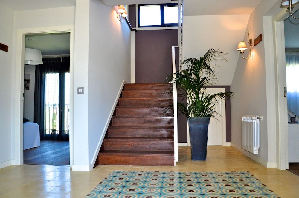 Enoturismo y Bodega Lagar de Costa 3