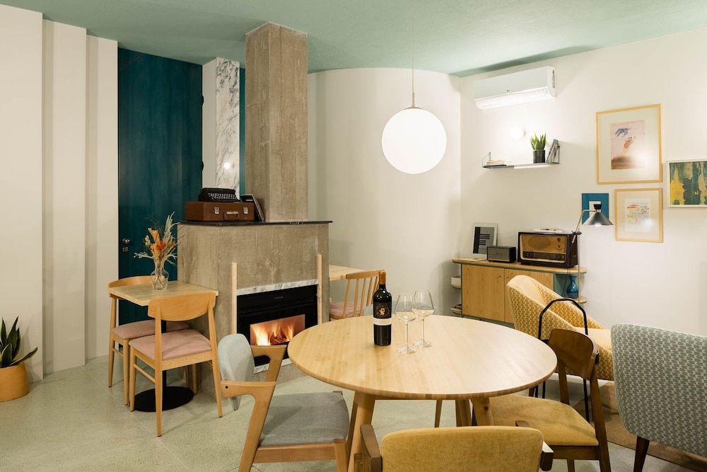 Covelo - The Original Rooms and Suites 2