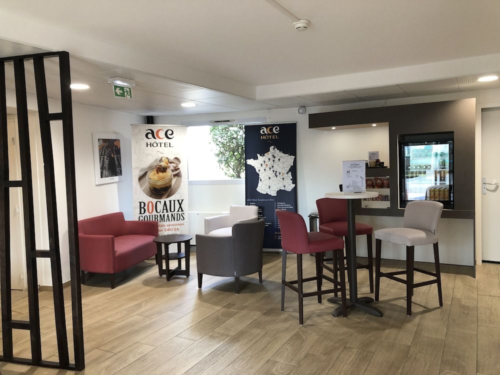 Ace Hôtel Issoire 2